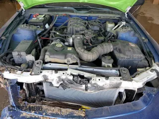 2006 Ford Mustang Standard with VIN 1ZVFT80N265167528, listed as a Copart auction lot 60331595 with 144,609 mi miles and Salvage title. Bid and sale history available at DreamBid. Image 11.