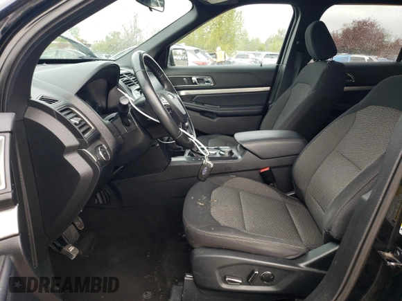 2018 Ford Explorer XLT z VIN 1FM5K8D8XJGC73918, wystawiony jako Copart lot #52388025 z przebiegiem 98 380 mil mil oraz Szkoda całkowita • Salvage title. Historia ofert i sprzedaży dostępna na DreamBid. Obrazek 7.