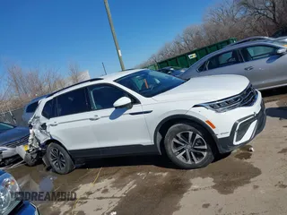 2022 Volkswagen Tiguan S with VIN 3VV0B7AX5NM042667, listed as a IAAI auction lot 41523101 with 41,724 mi miles and . Bid and sale history available at DreamBid. Image 14.