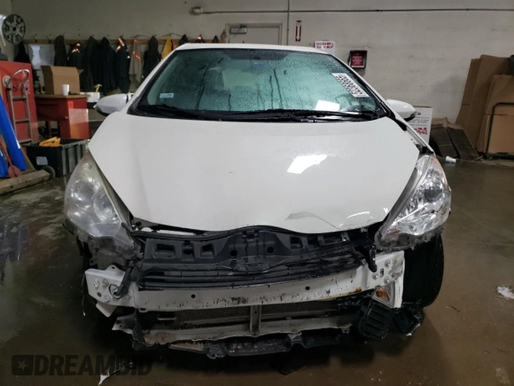 2014 Toyota Prius One with VIN JTDKDTB35E1573614, listed as a Copart auction lot 52368665 with 207,316 mi miles and Salvage Title. Bid and sale history available at DreamBid. Image 5.