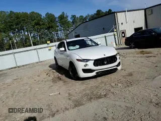 2017 Maserati Levante S with VIN ZN661YUSXHX237310, listed as a Copart auction lot 45081913 with 59,568 mi miles. Bid and sale history available at carsss.com. Image 12.