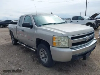 2008 Chevrolet Silverado 1500 Work Truck with VIN 1GCEC19X08Z302978, listed as a IAAI auction lot 41588854 with 153,168 mi miles. Bid and sale history available at carsss.com. Image 1.