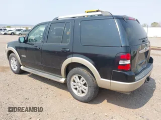 2007 Ford Explorer Eddie Bauer z VIN 1FMEU74EX7UA87218, wystawiony jako IAAI lot #42700546 z przebiegiem 206 043 mil mil oraz . Historia ofert i sprzedaży dostępna na DreamBid. Obrazek 3.
