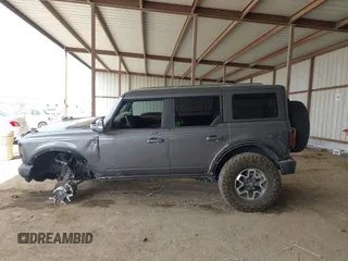 2023 Ford Bronco z VIN 1FMEE5DP8PLA91454, wystawiony jako IAAI lot #42023594 z przebiegiem 49 354 mil mil oraz . Historia ofert i sprzedaży dostępna na DreamBid. Obrazek 14.