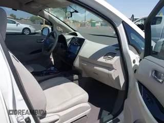 2017 Nissan LEAF SV with VIN 1N4BZ0CP1HC304381, listed as a IAAI auction lot 42532396 with 117,931 mi miles and . Bid and sale history available at DreamBid. Image 5.