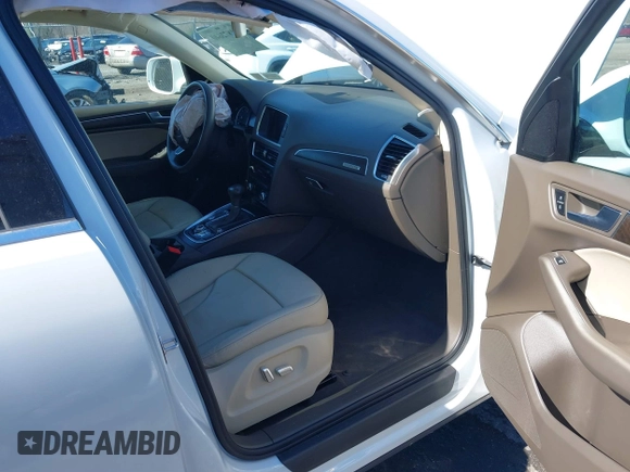 2017 Audi Q5 Premium with VIN WA1C2AFP2HA097719, listed as a IAAI auction lot 41872640 with 75,616 mi miles. Bid and sale history available at carsss.com. Image 5.