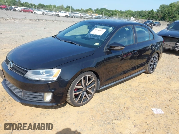 2012 Volkswagen Jetta Autobahn with VIN 3VW5A7AJ7CM015239, listed as a IAAI auction lot 42743819 with 83,739 mi miles and . Bid and sale history available at DreamBid. Image 2.