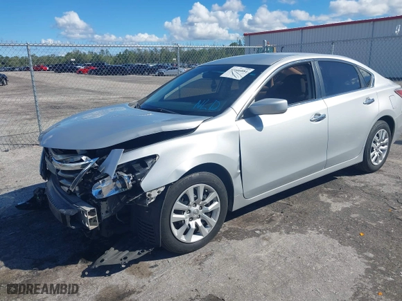 2015 Nissan Altima 2.5 with VIN 1N4AL3AP1FN392092, listed as a IAAI auction lot 41666884 with 88,888 mi miles. Bid and sale history available at carsss.com. Image 17.