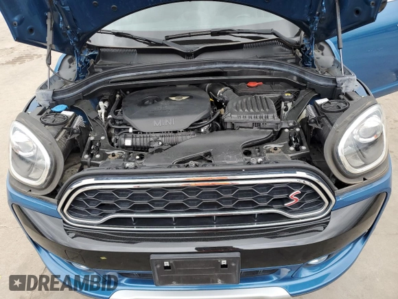 2018 MINI Countryman Cooper S with VIN WMZYT3C30J3E00533, listed as a Copart auction lot 70976664 with 39,469 mi miles and Salvage Title. Bid and sale history available at carsss.com. Image 11.