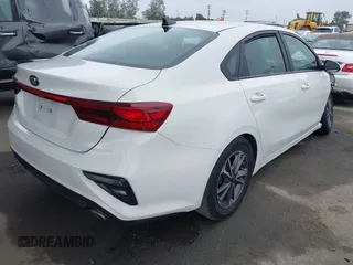 2021 Kia Forte LXS с VIN 3KPF24AD1ME375065, выставлен на аукционе IAAI как лот 42356572 с пробегом 83 025 миль миль и . История ставок и продаж доступна на DreamBid. Изображение 4.
