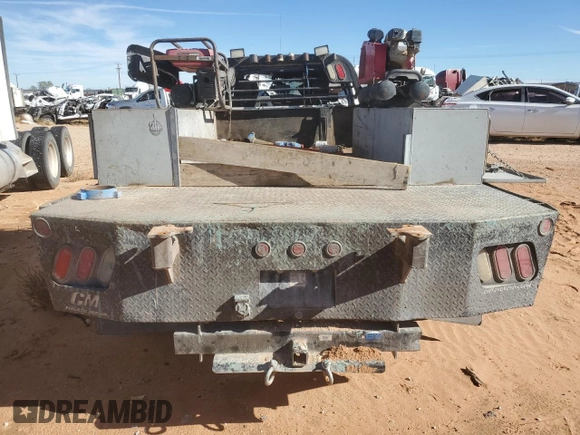 2017 Ford F-550 XL z VIN 1FD0W5HT2HED19906, wystawiony jako Copart lot #79217614 z przebiegiem Nie podano mil oraz Szkody całkowita. Historia ofert i sprzedaży dostępna na DreamBid. Obrazek 6.