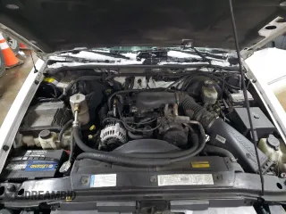 2001 GMC Jimmy SLT with VIN 1GKDT13W112100391, listed as a Copart auction lot 86098014 with 145,700 mi miles and Salvage Title. Bid and sale history available at carsss.com. Image 12.