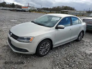 2011 Volkswagen Jetta SEL с VIN 3VWLZ7AJ6BM019717, выставлен на аукционе Copart как лот 85253474 с пробегом 163 180 миль миль и Чистый • Clean title. История ставок и продаж доступна на DreamBid. Изображение 1.