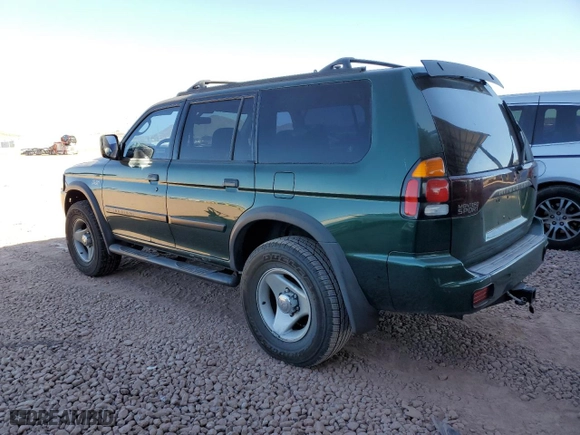 2000 Mitsubishi Montero Sport LS with VIN JA4MT31H0YP015030, listed as a Copart auction lot 83232584 with 75294 miles and Salvage Title. Bid and sale history available at carsss.com. Image 2.