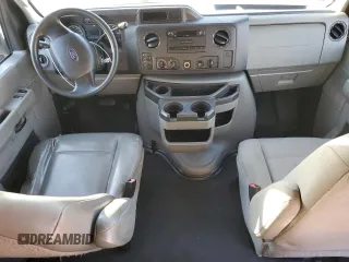 2010 Ford Econoline Passenger XL z VIN 1FBSS3BL3ADA73213, wystawiony jako Copart lot #87754975 z przebiegiem 313 363 mil mil oraz Czysty tytuł • Clean title. Historia ofert i sprzedaży dostępna na DreamBid. Obrazek 8.