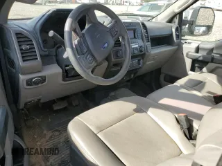 2022 Ford F-250 XL with VIN 1FT7X2B67NEF13442, listed as a Copart auction lot 51285825 with Not Provided miles and Salvage Title. Bid and sale history available at DreamBid. Image 8.