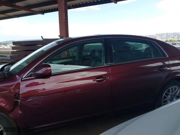 2006 Toyota Avalon XL with VIN 4T1BK36B36U161212, listed as a IAAI auction lot 41953470 with 88,301 mi miles. Bid and sale history available at carsss.com. Image 15.
