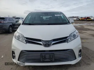 2018 Toyota Sienna XLE with VIN 5TDDZ3DC7JS198250, listed as a Copart auction lot 45917405 with 119,381 mi miles and Salvage Title. Bid and sale history available at carsss.com. Image 5.