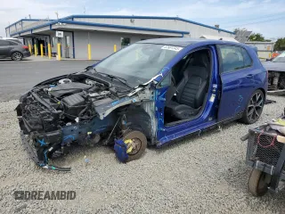 2024 Volkswagen Golf z VIN WVWFB7CD2RW157888, wystawiony jako Copart lot #52801345 z przebiegiem 21 618 mil mil oraz Szkoda całkowita • Salvage title. Historia ofert i sprzedaży dostępna na DreamBid. Obrazek 1.