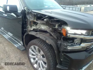 2020 Chevrolet Silverado 1500 High Country with VIN 3GCUYHET8LG273151, listed as a IAAI auction lot 41358870 with 121,265 mi miles. Bid and sale history available at carsss.com. Image 6.