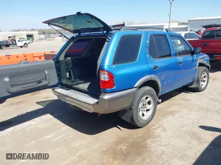 2001 Isuzu Rodeo S with VIN 4S2CK58W014315005, listed as a IAAI auction lot 41880618 with 147,384 mi miles. Bid and sale history available at carsss.com. Image 4.