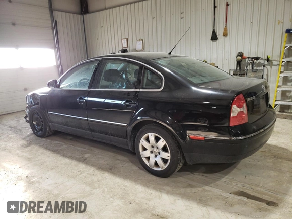 2005 Volkswagen Passat GLS with VIN WVWAD63B05E081309, listed as a Copart auction lot 43903625 with 151,076 mi miles and Salvage title. Bid and sale history available at DreamBid. Image 2.