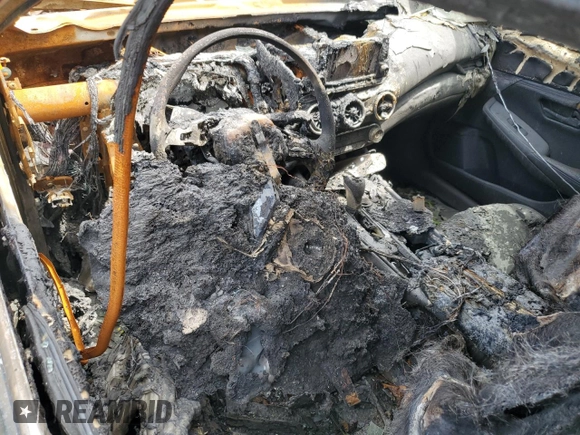 2025 Nissan Sentra S z VIN 3N1AB8BV2SY291828, wystawiony jako Copart lot #56495925 z przebiegiem Nie podano mil oraz Szkoda całkowita • Salvage title. Historia ofert i sprzedaży dostępna na DreamBid. Obrazek 8.