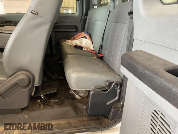 2015 Ford F-250 XLT with VIN 1FT7X2B68FEA89335, listed as a IAAI auction lot 42785319 with 130,513 mi miles and . Bid and sale history available at DreamBid. Image 22.