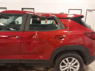 2021 Chevrolet TrailBlazer LS with VIN KL79MMS28MB005889, listed as a IAAI auction lot 41951684 with 28,350 mi miles and . Bid and sale history available at DreamBid. Image 6.
