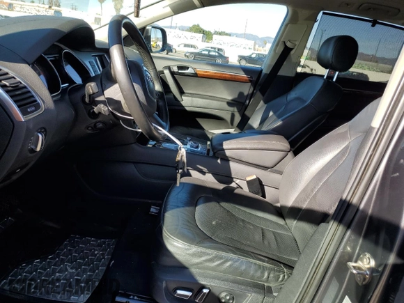 2011 Audi Q7 3.0L TDI Prestige with VIN WA1VMBFE5BD000686, listed as a Copart auction lot 40234974 with 202,182 mi miles and Non Repairable. Bid and sale history available at carsss.com. Image 7.