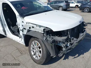 2021 Jeep Grand Cherokee Laredo X with VIN 1C4RJEAG3MC714500, listed as a IAAI auction lot 41637602 with 71,537 mi miles. Bid and sale history available at carsss.com. Image 6.