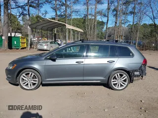 2017 Volkswagen Golf S z VIN 3VWC17AU6HM501548, wystawiony jako IAAI lot #41724754 z przebiegiem 179 895 mil mil oraz . Historia ofert i sprzedaży dostępna na DreamBid. Obrazek 14.