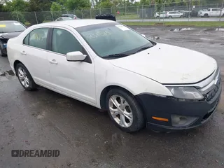 2012 Ford Fusion SE z VIN 3FAHP0HA4CR261668, wystawiony jako IAAI lot #42318115 z przebiegiem 81 923 mil mil oraz . Historia ofert i sprzedaży dostępna na DreamBid. Obrazek 1.