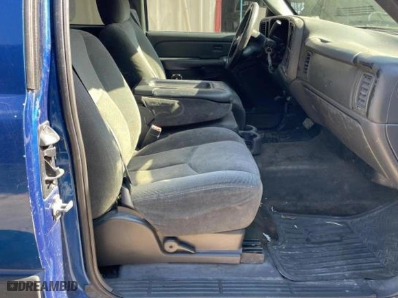 2004 Chevrolet Silverado 1500 with VIN 2GCEC19V041301251, listed as a Copart auction lot 89117805 with 314,227 mi miles and Clean Title. Bid and sale history available at carsss.com. Image 5.