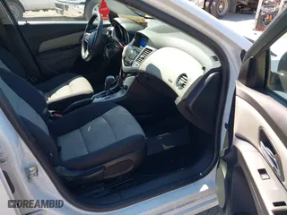 2015 Chevrolet Cruze LS with VIN 1G1PA5SH7F7172482, listed as a IAAI auction lot 41987767 with 99,399 mi miles. Bid and sale history available at carsss.com. Image 5.