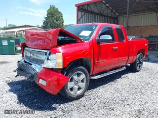 2011 Chevrolet Silverado 1500 LT with VIN 1GCRKSE30BZ120329, listed as a IAAI auction lot 39464161 with 194,946 mi miles. Bid and sale history available at carsss.com. Image 22.