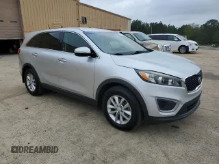 2018 Kia Sorento L with VIN 5XYPG4A36JG395761, listed as a Copart auction lot 51821495 with 156,884 mi miles and Clean Title. Bid and sale history available at carsss.com. Image 4.