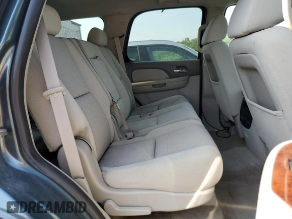 2009 GMC Yukon SLE 3SB z VIN 1GKFK23009R215418, wystawiony jako Copart lot #60643845 z przebiegiem 161 042 mil mil oraz Czysty tytuł • Clean title. Historia ofert i sprzedaży dostępna na DreamBid. Obrazek 11.