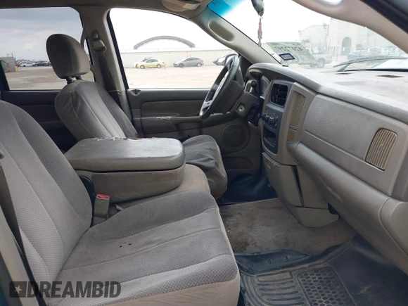 2005 Dodge 1500 SLT with VIN 1D7HA18N05S207978, listed as a IAAI auction lot 42072297 with 194,699 mi miles. Bid and sale history available at carsss.com. Image 5.