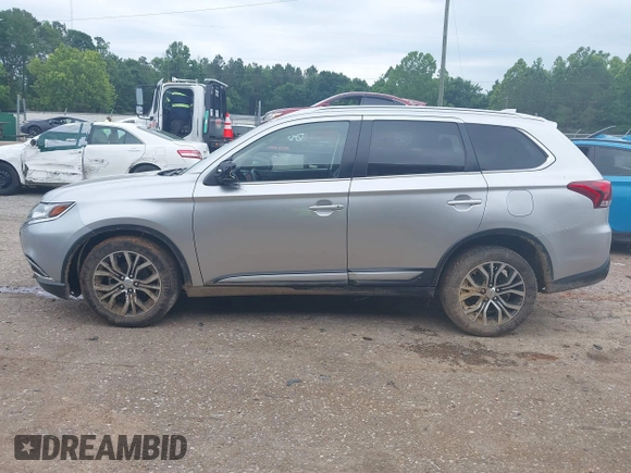 2018 Mitsubishi Outlander SE с VIN JA4AD3A35JZ007942, выставлен на аукционе IAAI как лот 42275943 с пробегом 167 550 миль миль и . История ставок и продаж доступна на DreamBid. Изображение 14.