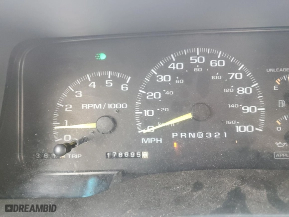 1997 Chevrolet C/K 1500 with VIN 2GCEC19R0V1224434, listed as a Copart auction lot 88331635 with 178,695 mi miles and Salvage Title. Bid and sale history available at carsss.com. Image 9.