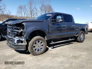 2024 Ford Super Duty F-250 SRW XL with VIN 1FT8W2BT3RED59377, listed as a Copart auction lot 46786285 with 17,580 mi miles and Salvage Title. Bid and sale history available at carsss.com. Image 1.