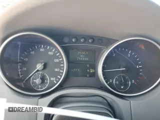 2008 Mercedes-Benz M 320 CDI with VIN 4JGBB22E58A404744, listed as a Copart auction lot 86118164 with 216,310 mi miles and Salvage Title. Bid and sale history available at DreamBid. Image 9.