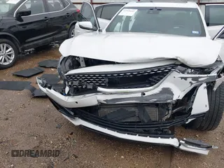 2023 Cadillac CT5 Premium Luxury z VIN 1G6DN5RKXP0123435, wystawiony jako IAAI lot #41565443 z przebiegiem 31 263 mil mil oraz . Historia ofert i sprzedaży dostępna na DreamBid. Obrazek 6.