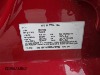 2024 Tesla Model Y Long Range with VIN 7SAYGDEE8RA232709, listed as a IAAI auction lot 41724484 with 5,376 mi miles and . Bid and sale history available at DreamBid. Image 9.