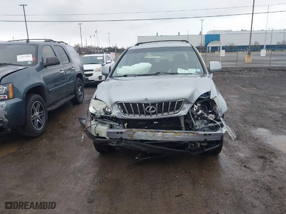 2002 Lexus RX 300 with VIN JTJHF10UX20282500, listed as a IAAI auction lot 41906938 with 118,016 mi miles. Bid and sale history available at carsss.com. Image 6.
