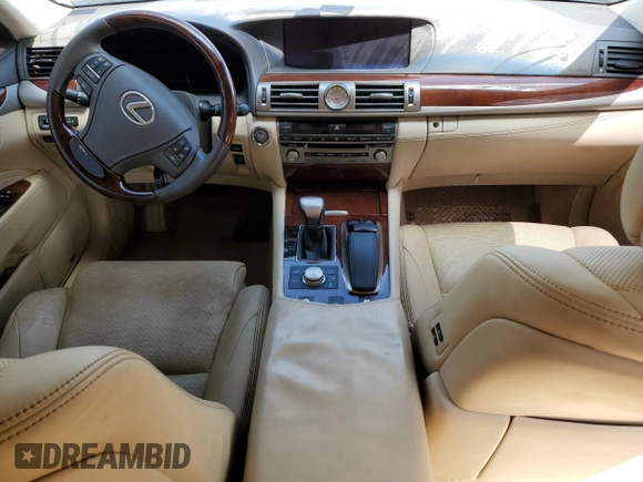 2014 Lexus LS 460 L с VIN JTHGL5EF1E5052813, выставлен на аукционе Copart как лот 73874394 с пробегом Не указан миль и На запчасти • Non repairable. История ставок и продаж доступна на DreamBid. Изображение 8.