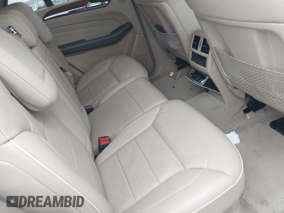 2012 Mercedes-Benz M 350 z VIN 4JGDA5HB0CA025900, wystawiony jako IAAI lot #41666552 z przebiegiem Nie podano mil oraz . Historia ofert i sprzedaży dostępna na DreamBid. Obrazek 8.