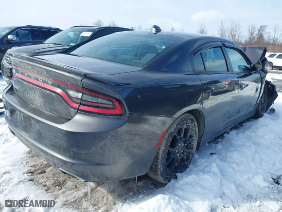 2016 Dodge Charger SXT with VIN 2C3CDXJG4GH155943, listed as a IAAI auction lot 41672667 with 105,332 mi miles. Bid and sale history available at carsss.com. Image 4.