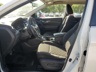 2017 Nissan Rogue SV with VIN JN1BJ1CR4HW133863, listed as a Copart auction lot 62645135 with 66,170 mi miles and Salvage title. Bid and sale history available at DreamBid. Image 7.